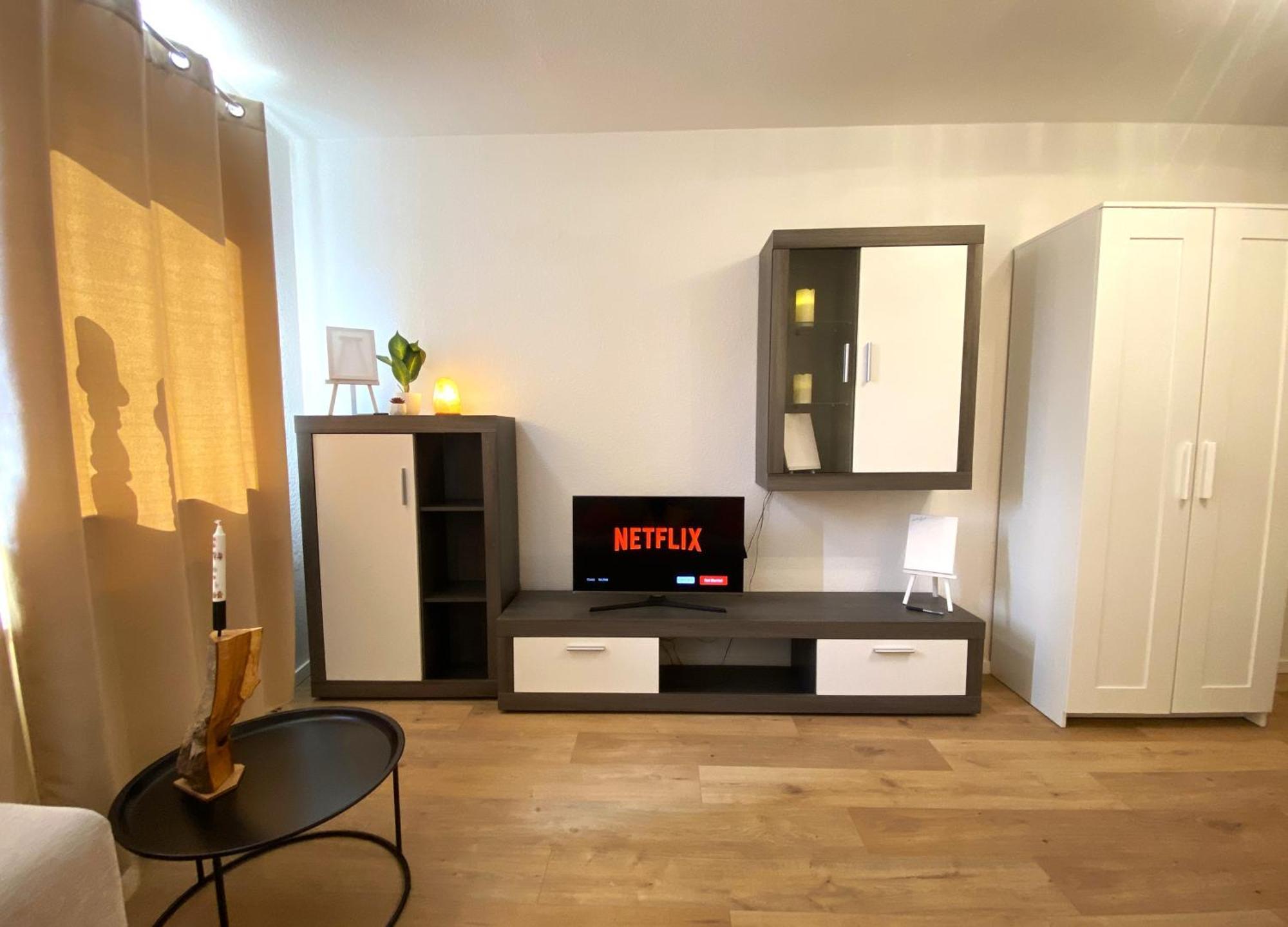 Schoelerberg Apartment Mit Tiefgaragenparkplatz Und Kingsize-Bett Osnabrück Exterior foto